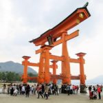 厳島神社　大鳥居の建て替えが始まりました