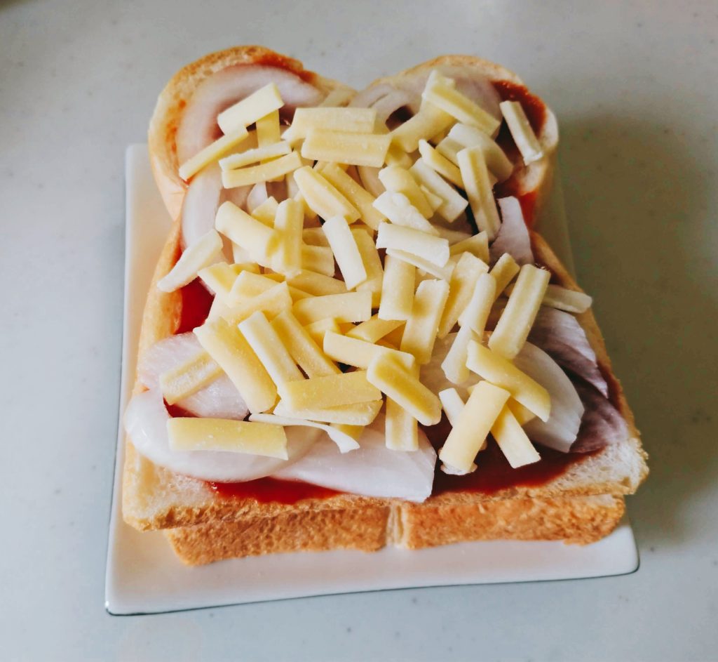 コメダ珈琲風ピザトースト美味しい