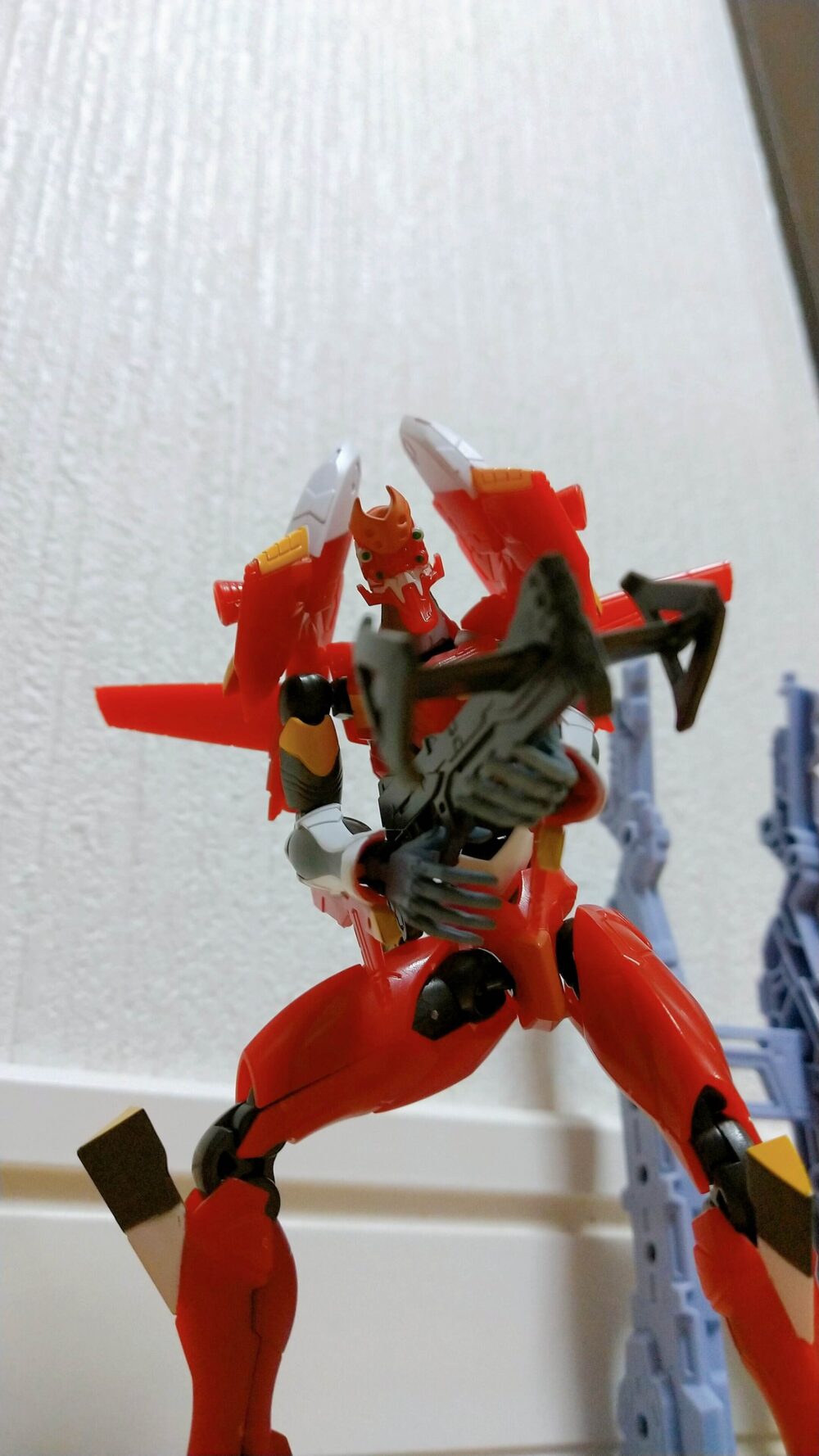 EVA-FRAME08エヴァンゲリオン弐号機にオプションセットB装着　S型装備画像