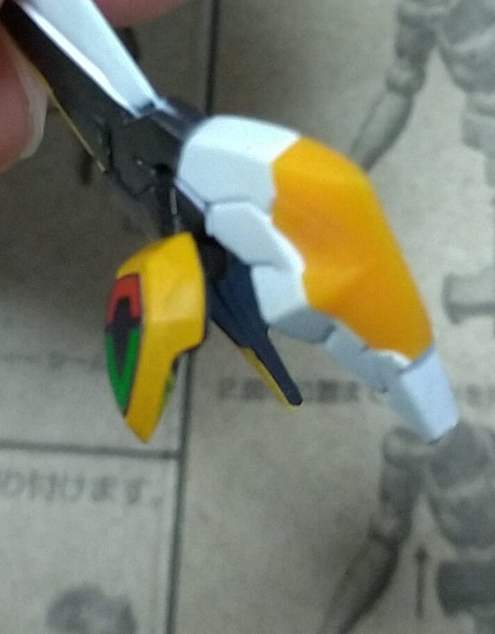 EVA-FRAME05エヴァンゲリオン零号機(改)アーマーセット　肩の拘束具取り付け前