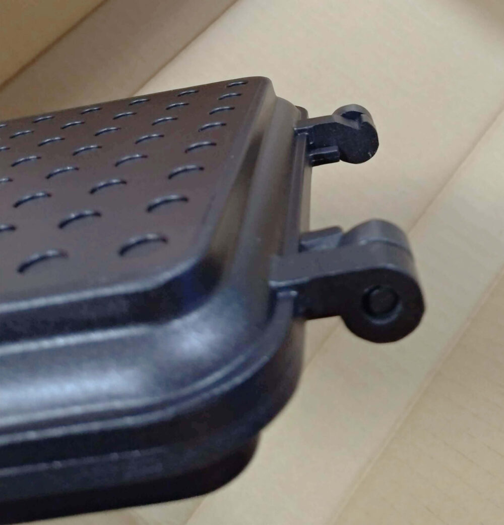 ホットサンドメーカーのヒンジ