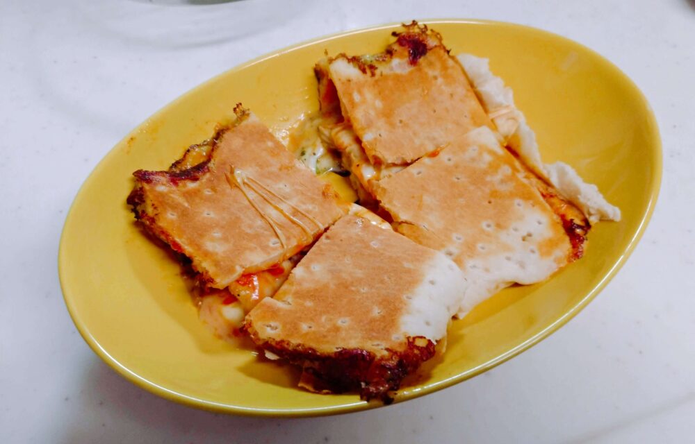 ホットサンドメーカーにピザが入らない