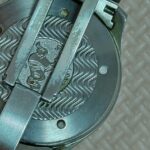 腕時計文字盤うらのよごれをミラブルシャワーで落とした後