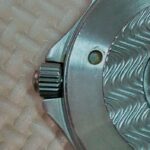 腕時計文字盤うらのよごれをミラブルシャワーで落とした後