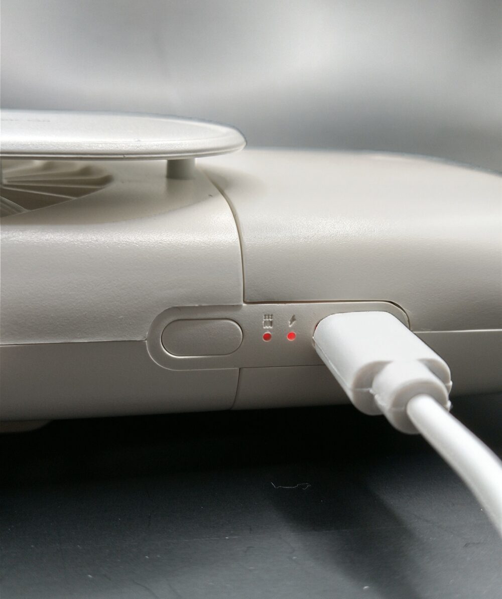 携帯できる扇風機充電はタイプC